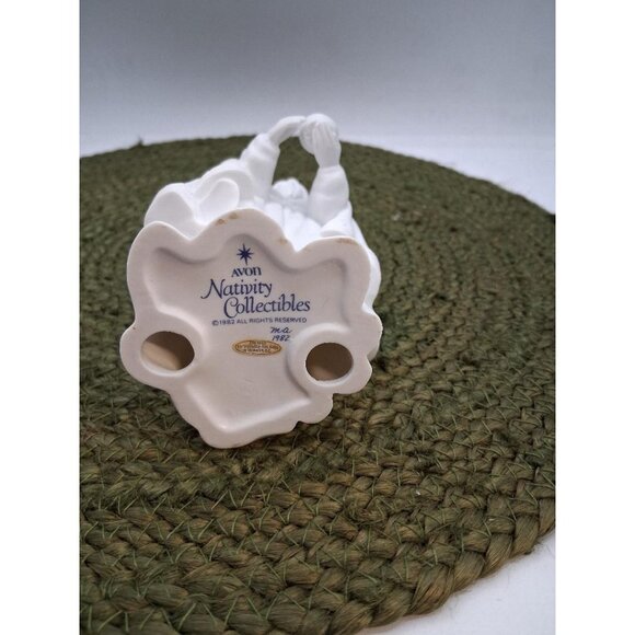 Avon Nativity Collectibles The Magi Balthasar Porcelain Figurine 1982 Christmas - Picture 5 of 6